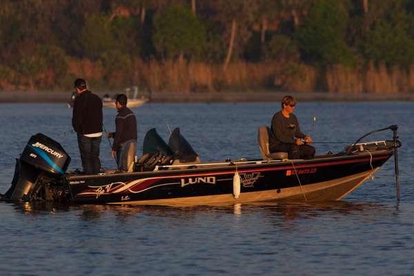 Local Anglers are already hitting the popular Elite area of Day 1.