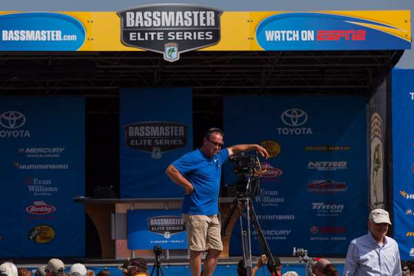 The B.A.S.S. staff is ready for the anglers to hit the scales.