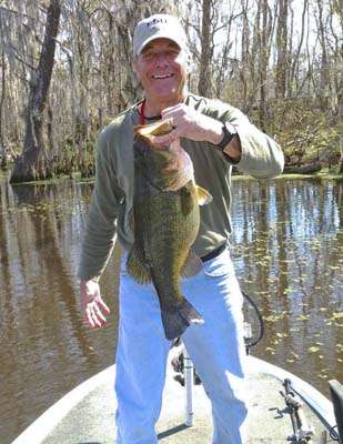 <b>Mark Burns</b>
10 pounds, 4 ounces
Grassy Lake, Louisiana
3/8oz. White Chatter Bait