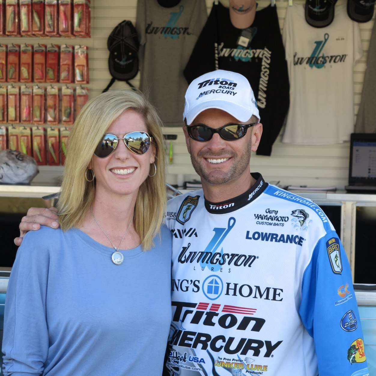 As the wife of an Elite Series pro, I am often asked: âWhat do you do while Randy is fishing?â So I thought it would be fun to document an average tournament day from my perspective so that you could tag along.