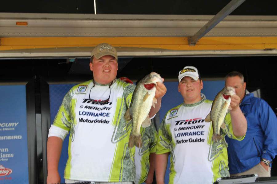 High school anglers Jeremy Elliott and Matt Brown made a strong showing for the Kentucky team.