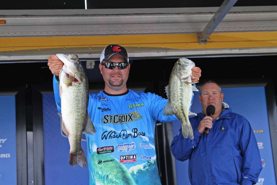 After a slow Day 1, Mark Pierce found a 17-pound, 15-ounce bag on Day 2.