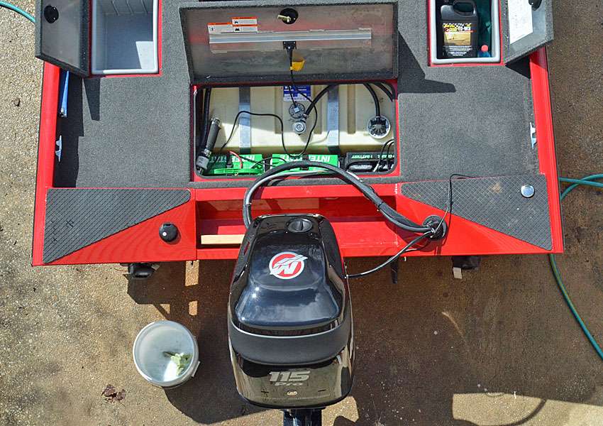 Thereâs not much you can do about this area, which -- no matter how many 1-ounce jigs you carry -- is the heaviest in your boat. This X18 carries 21 gallons of gas, a charger, three batteries and a 115-horse Mercury Optimax ProXS back here.