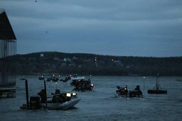 The anglers head out onto Table Rock for Day 2. 