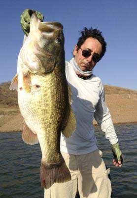 <b>Marco Candini</b>
10 pounds
Lake Baccarac, Mexico
Zoom Magnum Super Fluke-(albino)
