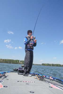 12:51 p.m. Card moves back to the main lake to try a jerkbait.