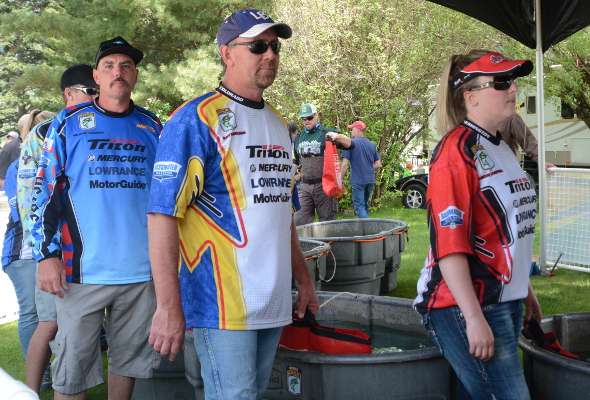 Competitors line up for the Day 1 weigh-in at the 2014 B.A.S.S. Nation Western Divisional on Noxon Reservoir. 