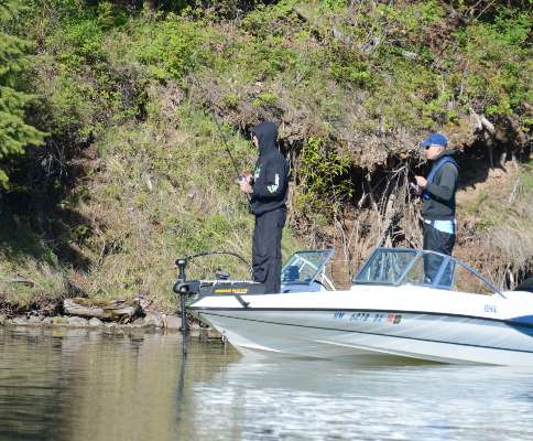 Randy Campbell of New Mexico and Joe Griffin of Arizona had a slow start. At 9 a.m., they said they wish they had something, but they donât yet. But their hopes were high. They said they would have some bass in their livewell soon.