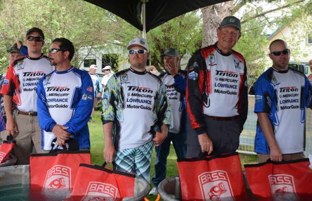 Anglers line up for the final-day weigh-in at the 2014 B.A.S.S. Nation Western Divisional.