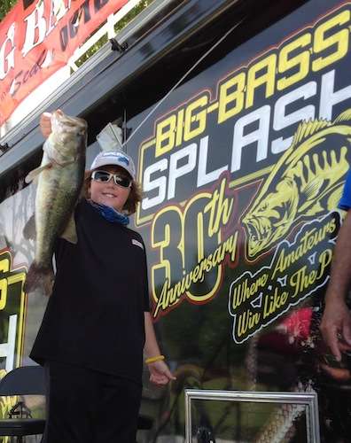 Noah Jarrett weighs in a 3.85 bass to win his division in the Little Anglers.
