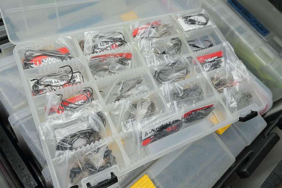 VMC hooks are also put in plastic boxes; in here are worm hooks, swimbait hooks, straight-shank hooks, wide gap offset hooks and some other styles in different sizes.
