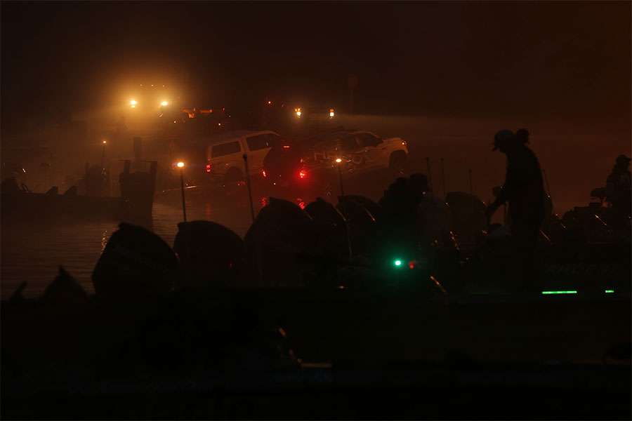 Fog delayed the start of Day 2 of the Bassmaster Elite on Lake Dardanelle. Here are some scenes in the murkiness. 
