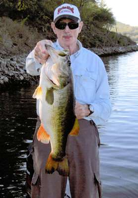 <b>Graham Morgan</b>
10 pounds, 9 ounces
Lake El Salto, Mexico
6-inch Trick Stick Gander Mountain (watermelon candy)