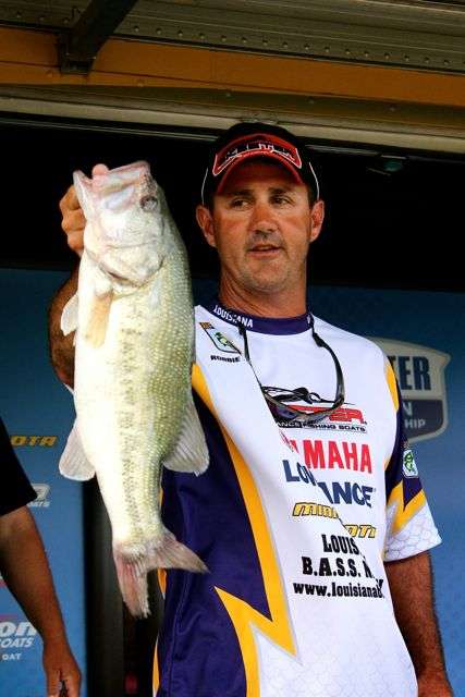 In 9th place is Louisiana angler Robbie Latuso, who caught 13-2 on Day 2 for a total of 20-10.