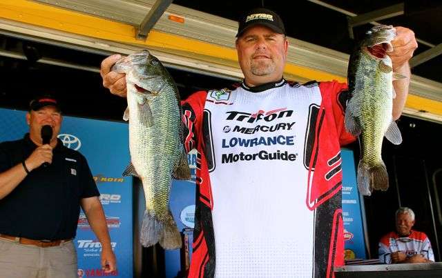 Missouri angler Mark Wiese, Jr. will represent his state at nationals. He caught a total of 14 bass for 35-3, to place fifth. On Day 3, he caught a limit weighing 10-1.