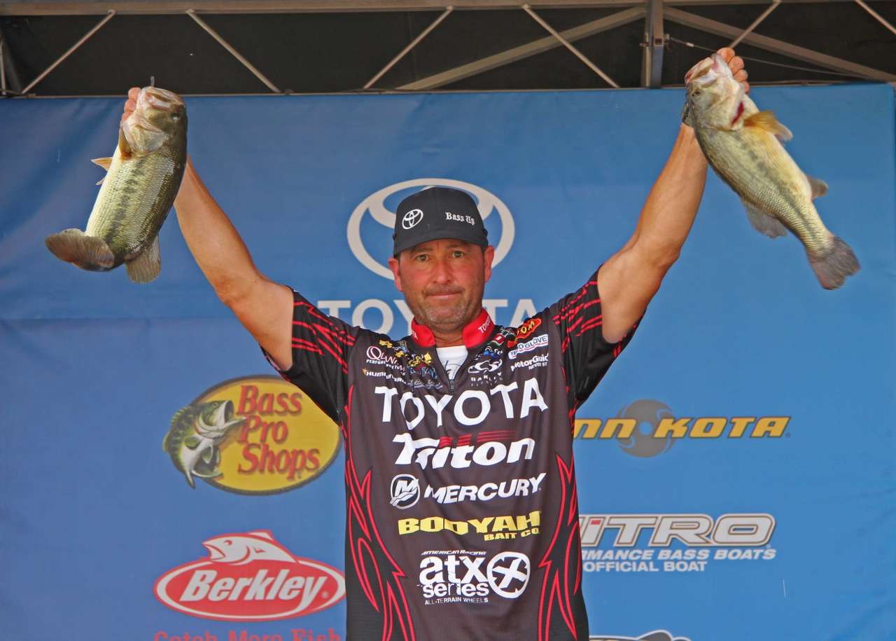 Swindle pulled a Frank Sinatra at BASSfest â he did it his way. One of the best boat dock anglers to ever pick up a rod, he caught his bass on Chickamauga from the front posts of docks in 6 feet of water, while most anglers searched for big limits on deep river ledges. Heâs hauled home $57,000 in prize money over the past month, and sits in 6th in the Toyota Bassmaster Angler of the Year points. 