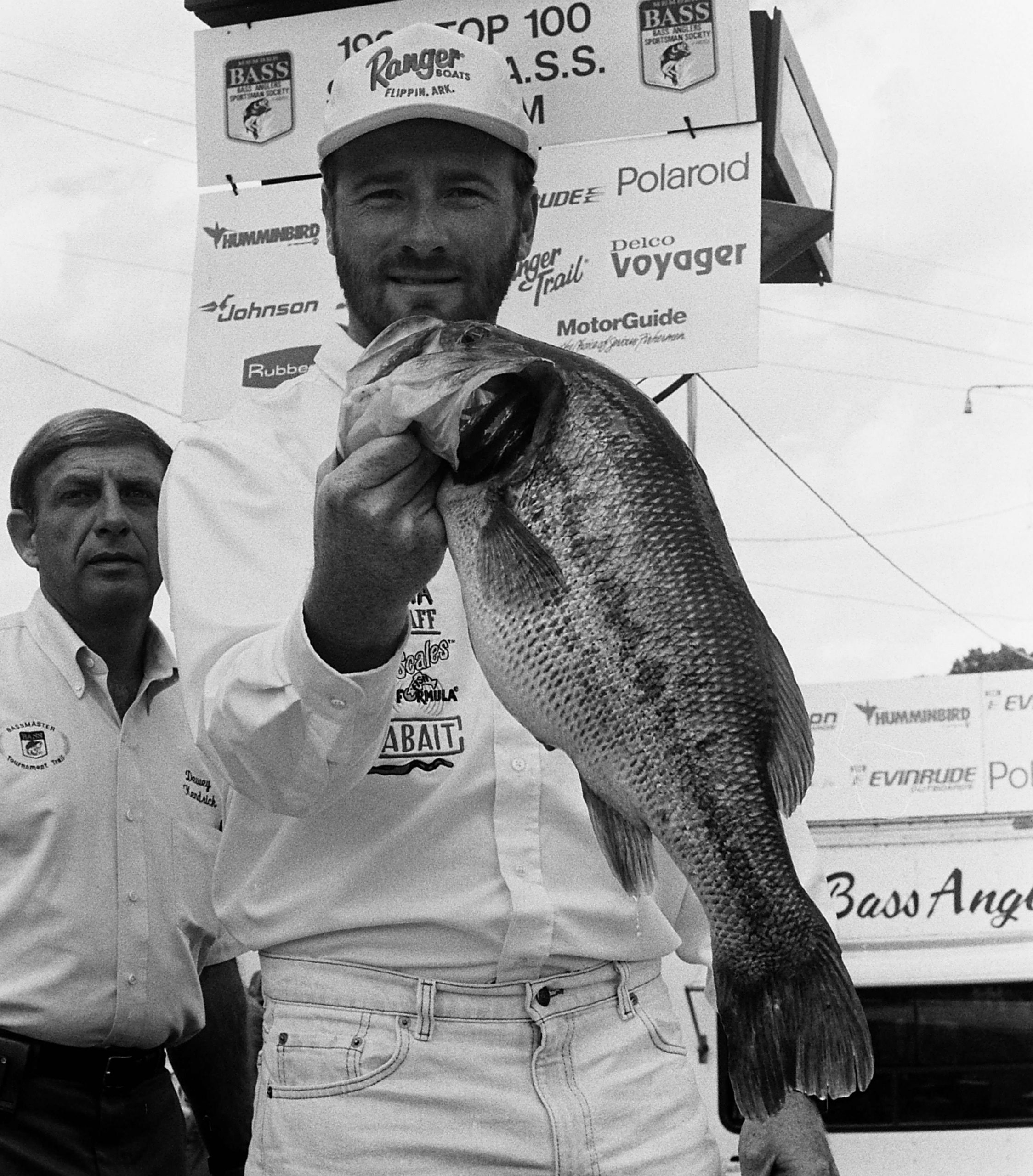 Claude Fishburne, whom everyone knows as Fish Fishburne, a longtime B.A.S.S. tournament emcee, caught the tournamentâs biggest bass, an 8-11. The average bass at the 1990 event weighed 1-7.
