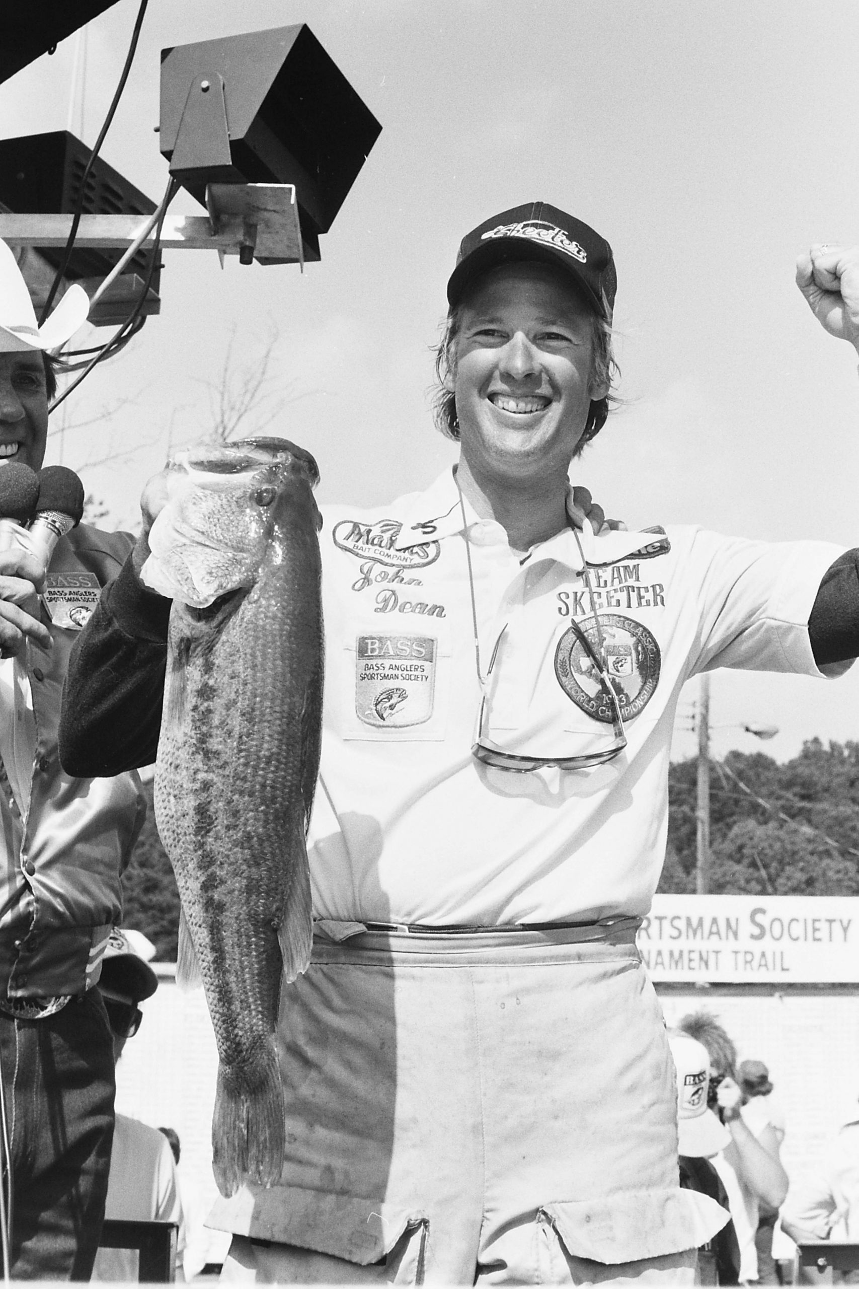 John Dean caught the tournamentâs biggest fish, a 9-3, and the prize back then for big bass was a Ranger/Mercury boat package worth $15,000! He caught it with a Stanley jig and a Razorback pork frog.