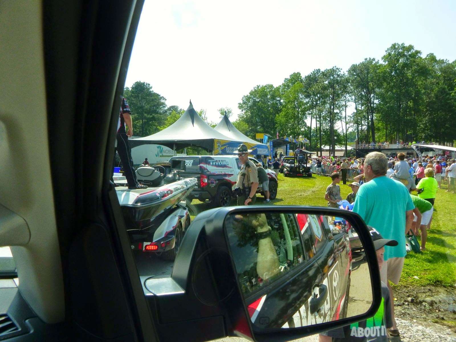 Check this out, you ever wonder what it is like to drive up to the stage on Championship Sundayâ¦well, here you go...
