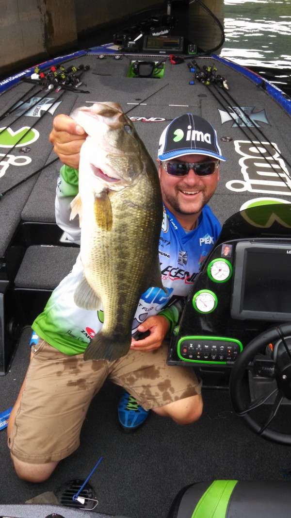 Third fish in the well for Fred Roumbanis. Photo by Bassmaster Marshal Reggie Holland