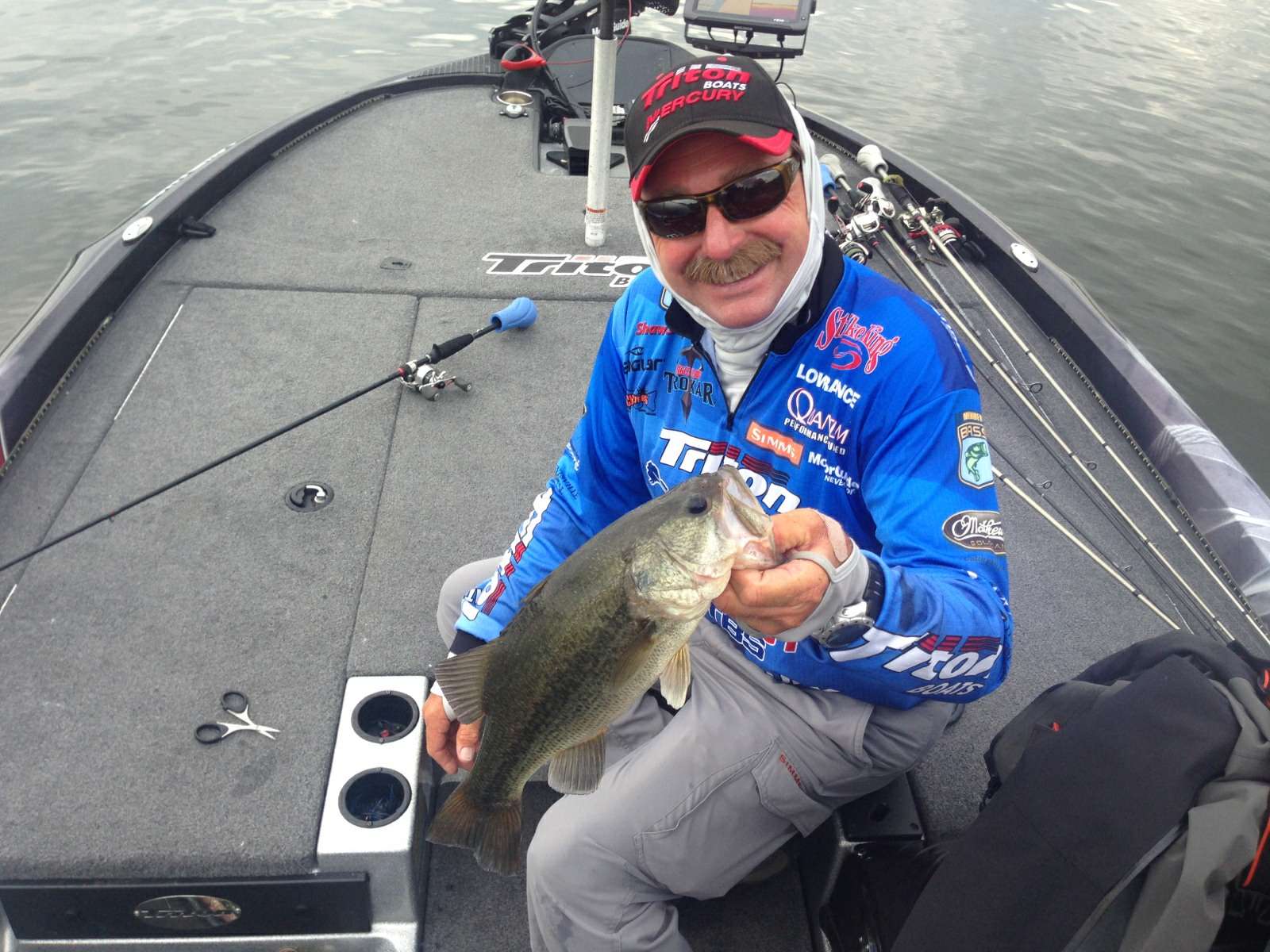 Shaw Grigsby with No. 2 on Day 2. Photo by Basssmaster Marshal Bobby Triplett
