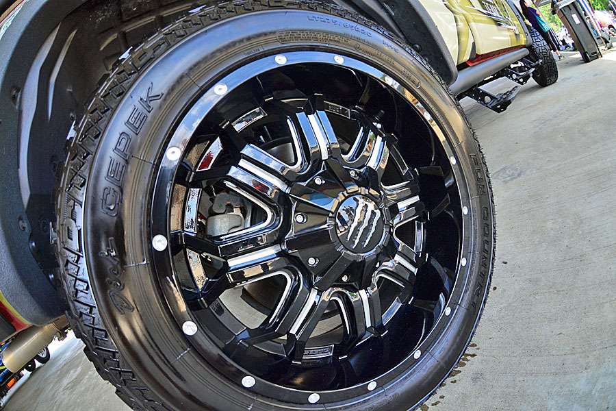 Do wheels and tires get any cleaner than this?
