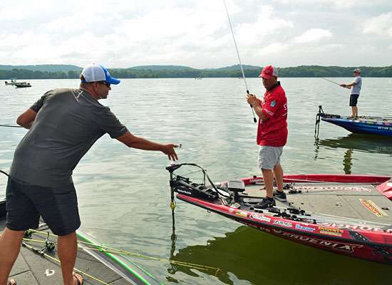 Starks had offered Cliff Prince a few of the jigheads that had landed him two fish, and Prince gladly accepted them. The teamwork and camaraderie of this group was amazing. Kudos go to all of them. What other sport's competitors offer each other so much help?