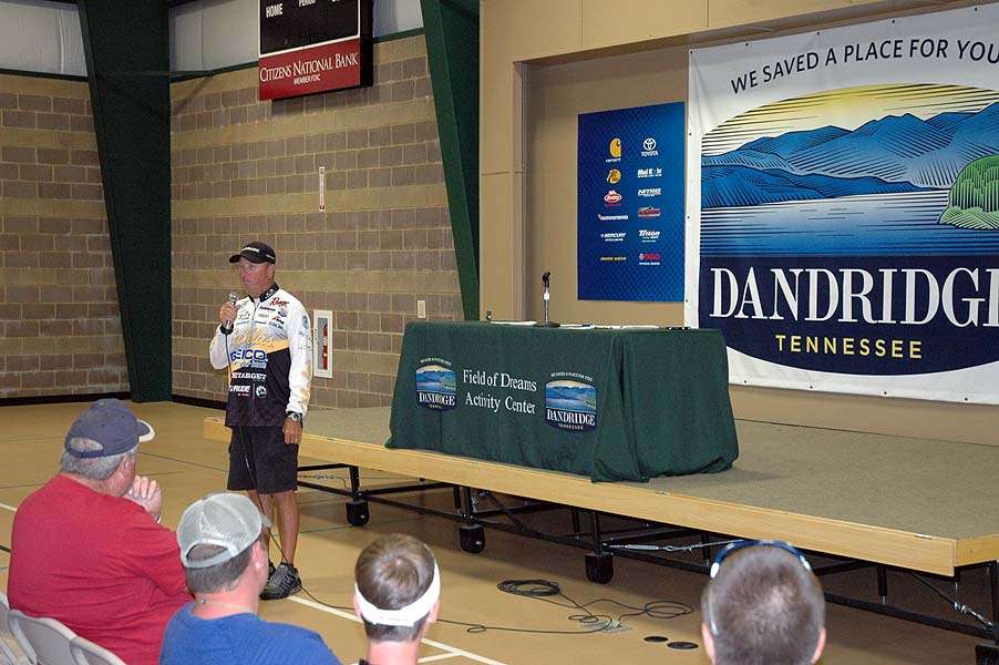 And Bassmaster Elite Series pro David Walker welcomes the coaches and anglers to his home lake. 