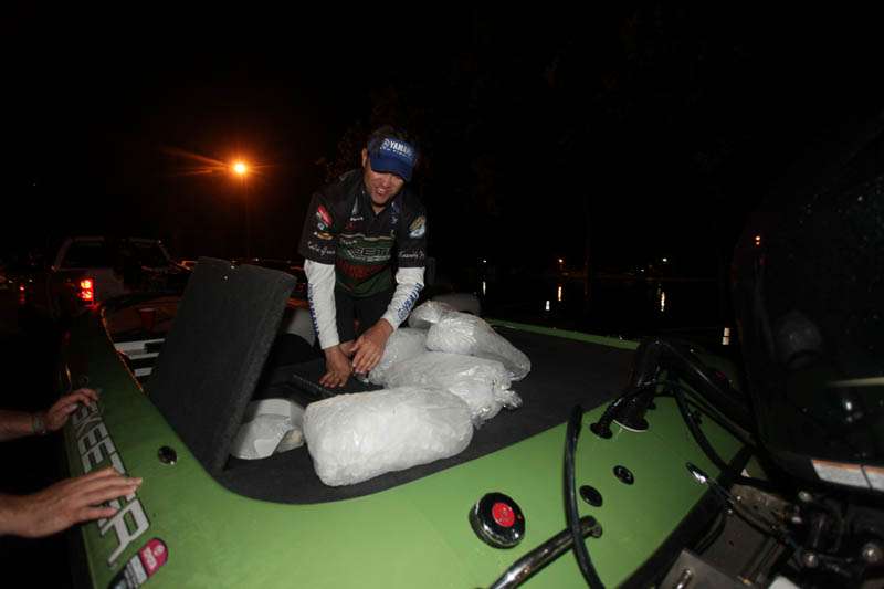 Cliff Pirch brought the ice to Day 1 on Chickamauga Lake for Bassmaster BASSfest. 
