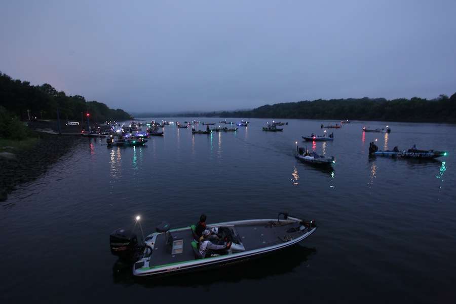 Ninety anglers ready for one day of competition on Nickajack Lake for their last chance at the second half of competition on Chickamauga Lake. 