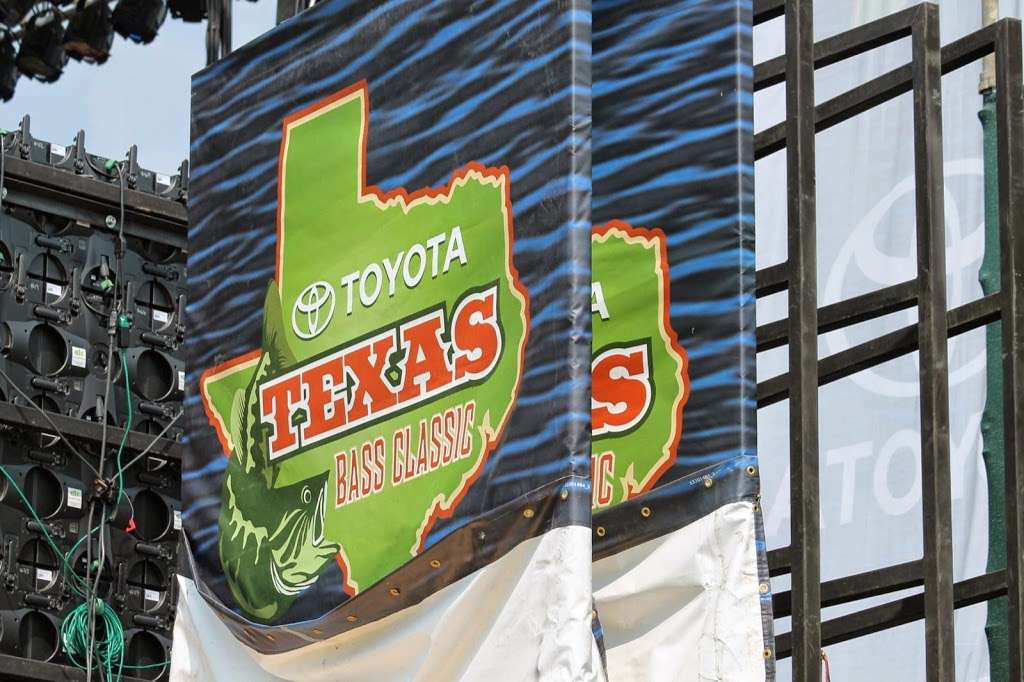 ...the Toyota Texas Bass Classic where the next 8 (or so) days on the road took place.