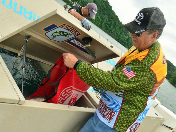 <p>B.A.S.S. National Conservation Director Gene Gilliland is hard at work putting fish into the Shimano Live Release Boat.</p>
