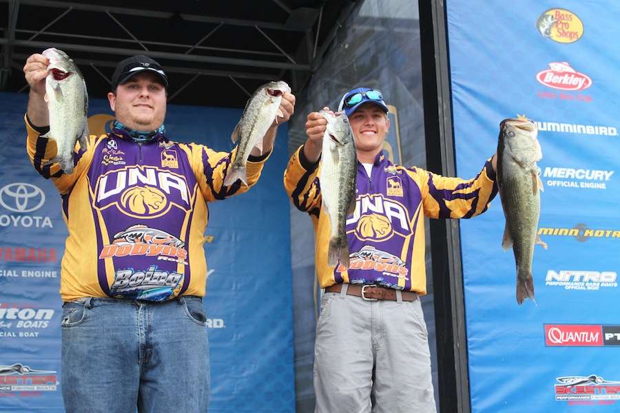 Nathan Martin and Michael Gullette of the University of North Alabama take the Day 1 lead with 14-15.
