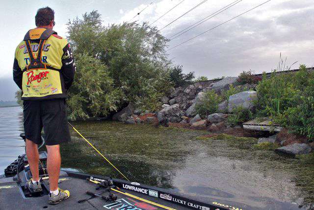 Reese found plenty of shallow bass at the northern end of Cayuga during practice, and he'd committed to that pattern. 