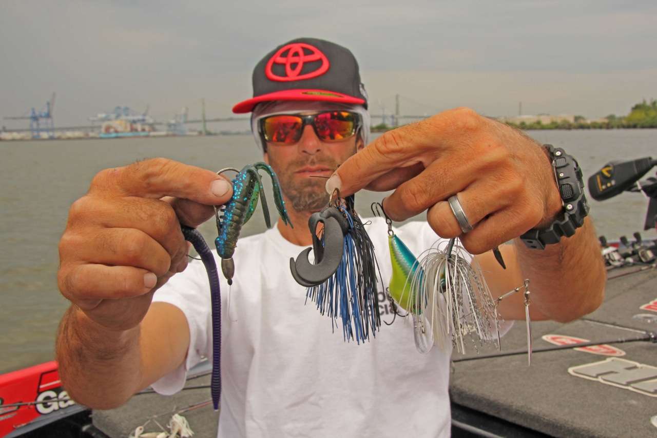 FIVE lures that got a lot of work on The Delaware during Ikeâs intense practice days leading up to victory: 1) Shaky Head with a black grape trick worm; 2) Berkley Havoc Pit Boss in a color called Okeechobee Craw, rigged on a 5/0 VMC flipping hook and a 3/8 ounce VMC tungsten weight; 3) Black and blue heavy cover jig; 4) Rapala DT6 crankbait in a color called âCaribbean Shadâ; 5) Molix double willow spinnerbait with painted white blades. Note: the Berkley Havoc Pit Boss ended up being one of the most important lures to Ikeâs win.
