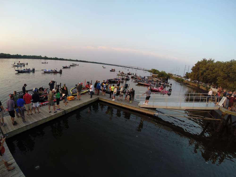 Fans line the dock as the anglers get ready to head out. 