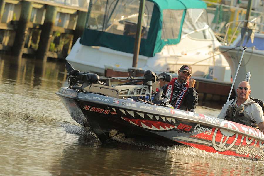 Local fave Mike Iaconelli appears to be having a good day.