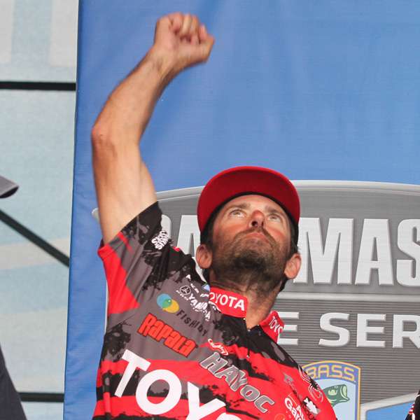 Iaconelli reacts to the weighing of his 10-13 stringer that gave him the win.
