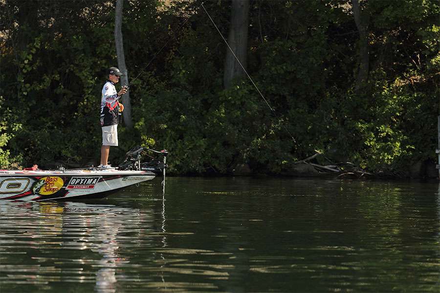 Edwin Evers fishes farthest to South out of the 12 anglers on this final day.