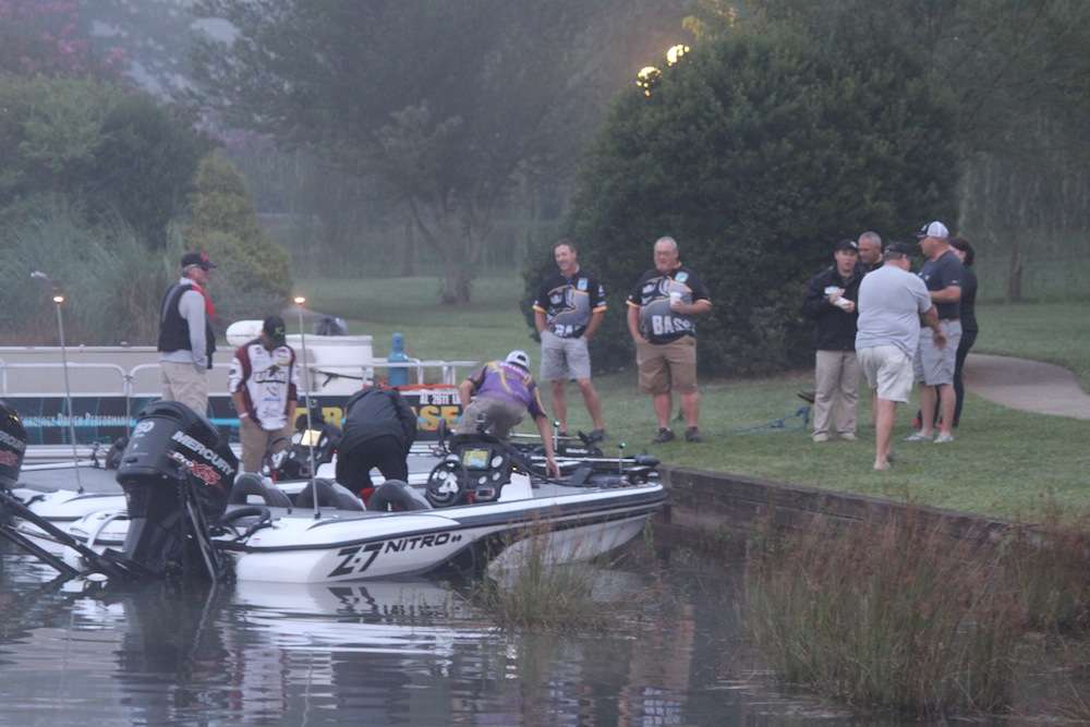 Anglers arrive on the scene and ready their rigs for take-off. 