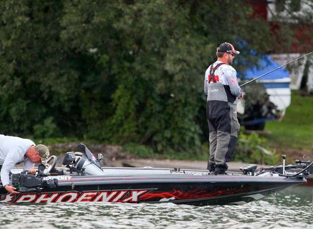 Greg Hackney started Day 3 at the A.R.E. Trucks Caps Bassmaster Elite at Cayuga Lake in first place. See how his day on the water went and if he can hold onto the lead.