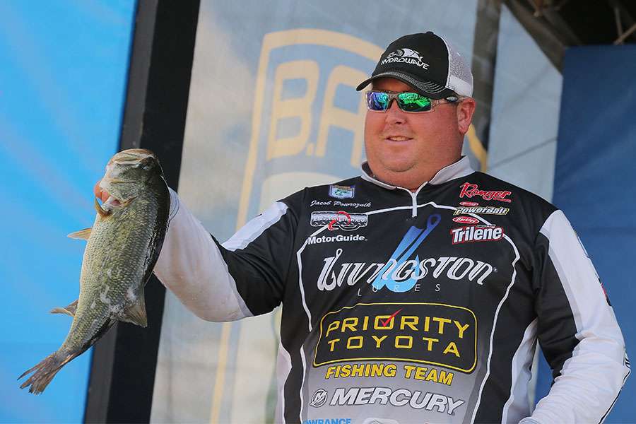 Powroznik finished in sixth place at the A.R.E. Truck Caps Bassmaster Elite at Cayuga Lake in New York.