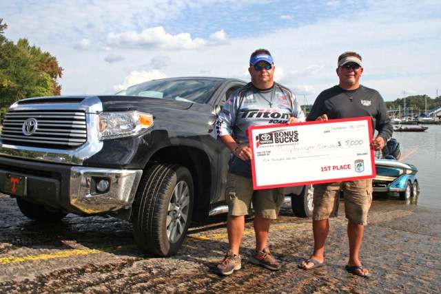 Sam Lashlee and Phillip Arrington hauled home $5,000 for their win. Arrington just recently purchased his Toyota after test driving several other brands. âItâs just a pullinâ machine,â Arrington says of his new Tundra.