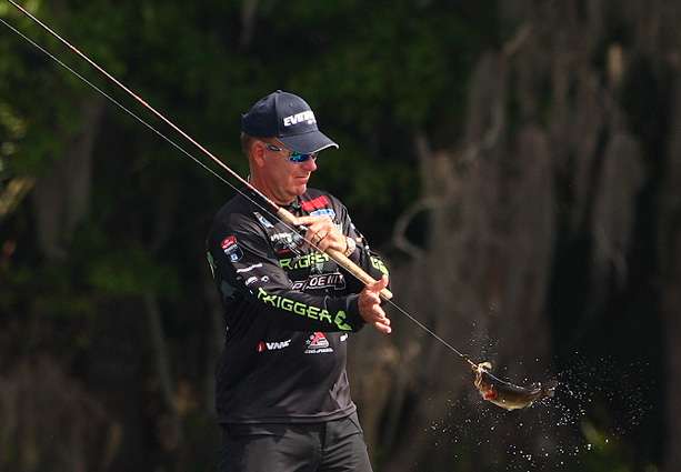 Davy Hite went into the final day on the St. Johns River in 2nd place. Hite would fall to 5th place at the end of the day with 73.3 pounds. 