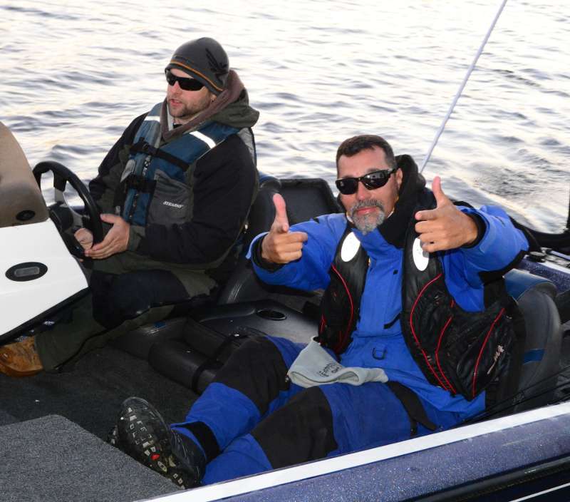 Kevin Rose of Connecticut and Javier Guillen Cordoba of Spain are the last boat of the adult division.