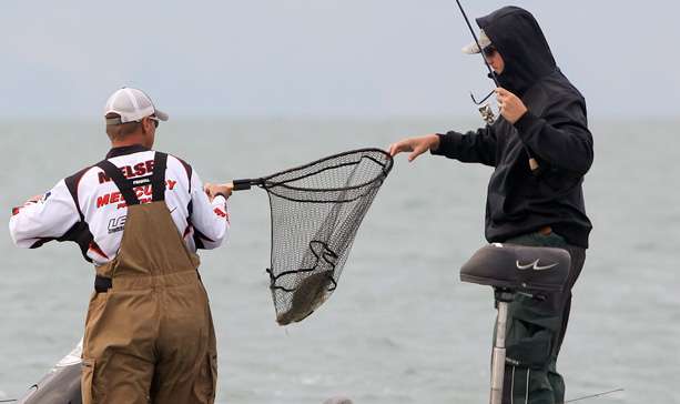 Nielsen nets a fish for Lonchar.