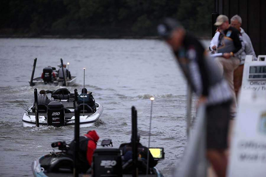 The boats charge out of the canal onto the Arkansas River for Day Two.