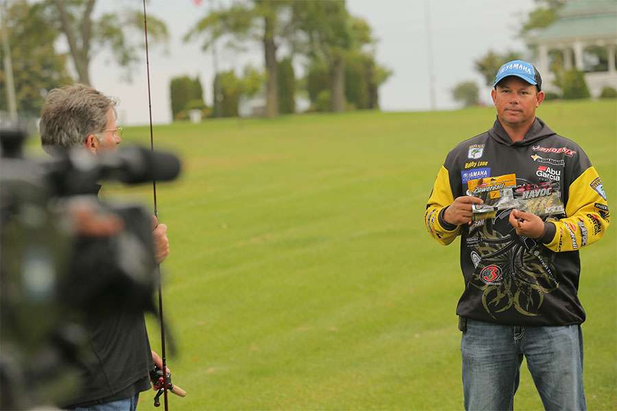 Elite Series pro Bobby Lane is interviewed for TV. 


