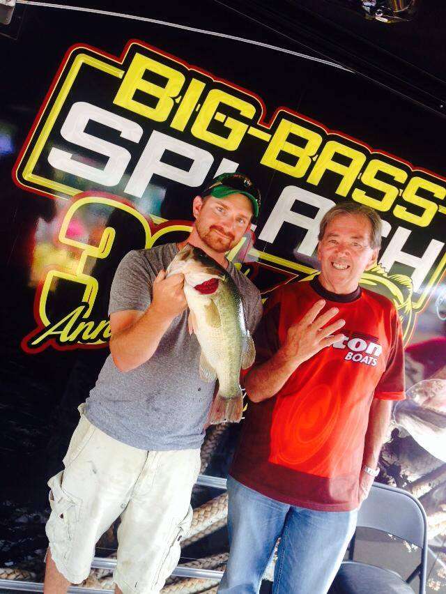 Steven Ford of Big Rock, TN weighed in the first 4.00 Exact Weight Bass on Sunday for $1000 prize money.