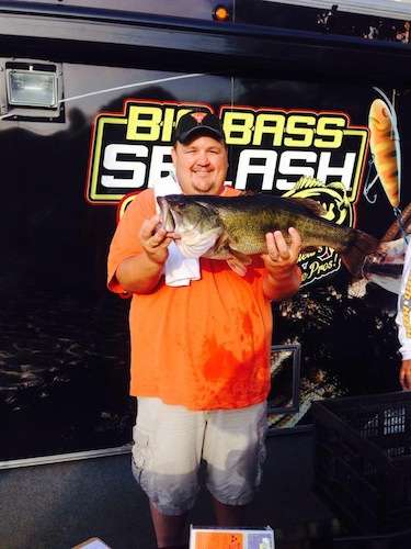 Brad Holloway of Athens, La. weighs one for 9.29.